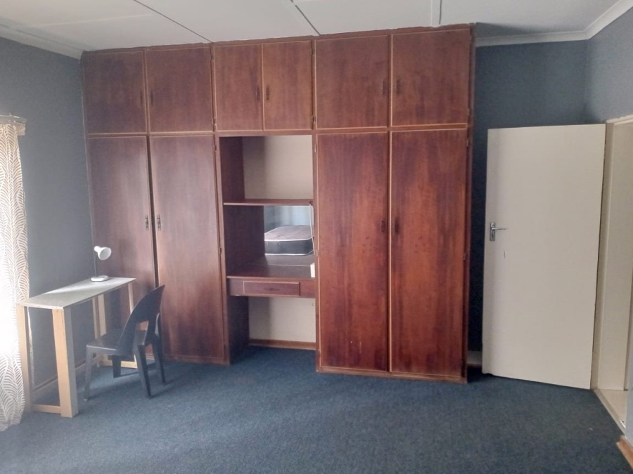 6 Bedroom Property for Sale in New Park Northern Cape